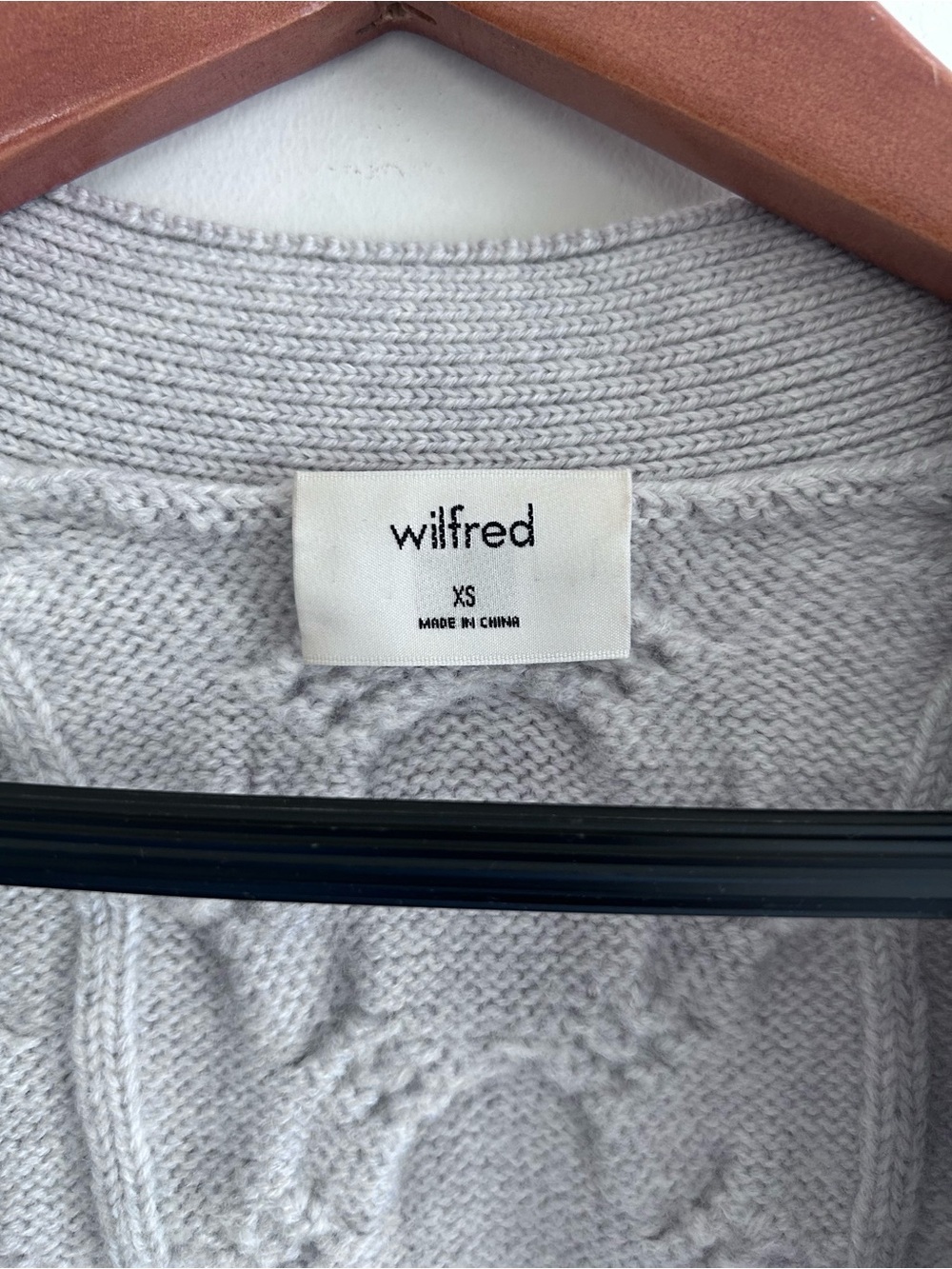 Aritzia Wilfred Light Grey Cable Knit Merino Wool Charliza Cardigan Women XS - Picture 14 of 16